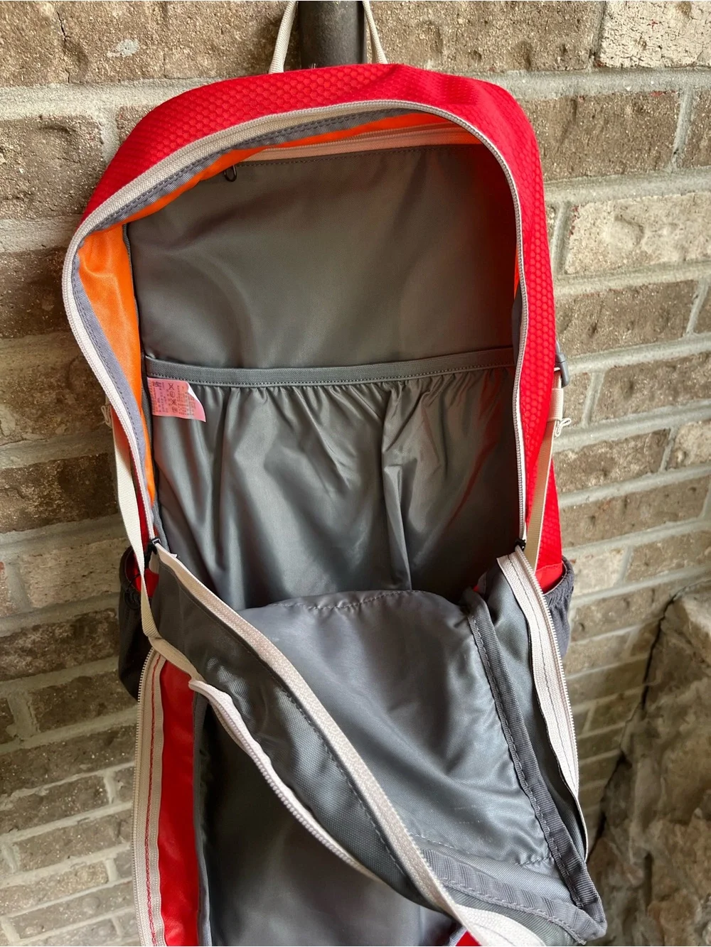 Merrell OAB13 Hiking Backpack 20L Bag Free Motion Tech